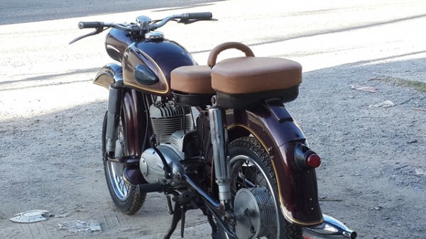 วุฒิ นนบุรี MZ 175cc. หัวไม่เลี้ยวรถเก็บงานมาบ้างแล้วเครื่องดี(เอกสารใบซื้อขาย)