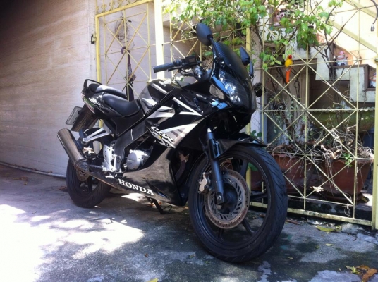 ขออนุญาติขาย HONDA CBR 150 วิ่งน้อย 1x,xxx สตา์ร์ทมือ สวยเดิม โอนให้ฟรีครับ
