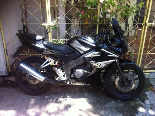 ขออนุญาติขาย HONDA CBR 150 วิ่งน้อย 1x,xxx สตา์ร์ทมือ สวยเดิม โอนให้ฟรีครับ ขออนุญาติขาย HONDA CBR 150 วิ่งน้อย 1x,xxx สตา์ร์ทมือ สวยเดิม โอนให้ฟรีครับ