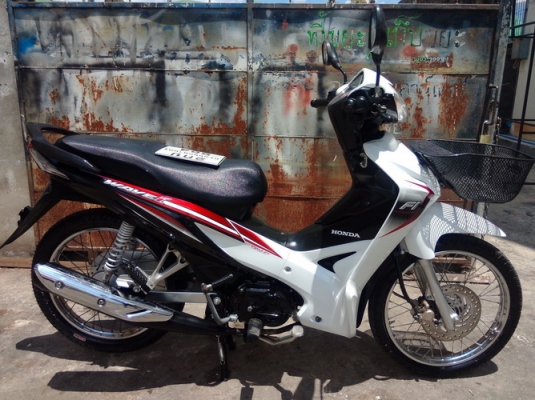 Wave110 i F1 ตัวใหม่ล่าสุด รถปี57 สี ขาว-ดำ สวยๆราคาถูกๆครับ