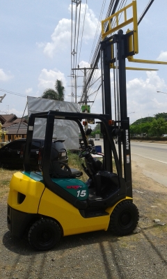 ขายด่วนรถยก KOMATSU FG15-20 (รุ่นล่าสุดๆ)เครื่องยนต์เบนซิน ขนาด 1.5 ตัน เสาสูง 3 เมตร เกียร์ครัท สภาพรถสวยมาก