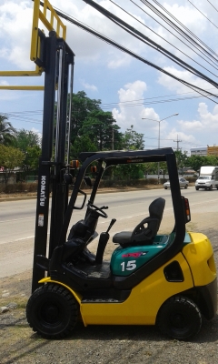 ขายด่วนรถยก KOMATSU FG15-20 (รุ่นล่าสุดๆ)เครื่องยนต์เบนซิน ขนาด 1.5 ตัน เสาสูง 3 เมตร เกียร์ครัท สภาพรถสวยมาก