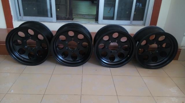 ขายล้อหยดน้ำลาย micky thomson 16 สวยๆครับ