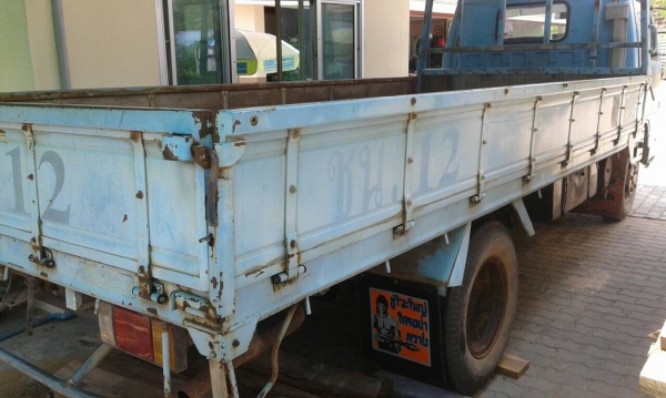 6 ล้อ อีซูซุ 110 แรง 4.30 เมตร ปี 2536