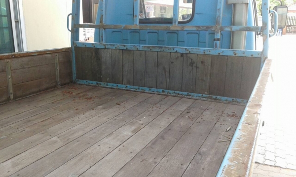 6 ล้อ อีซูซุ 110 แรง 4.30 เมตร ปี 2536