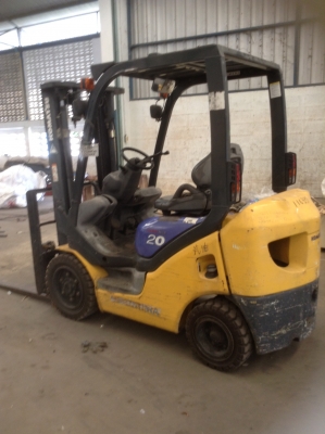 +++ ขายโฟล์คลิฟท์  KOMATSU FG20-16  รุ่น 16  ขนาด  2  ตัน เครื่องยนต์เบนซิน  เสา 3 เมตร  เกียร์ออโตเมติค  ยางลม