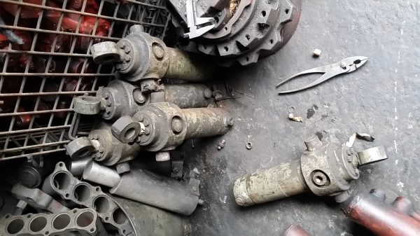 กระบอกไฮโดรลิคไซส์เล็ก นำเข้าจากญี่ปุ่น