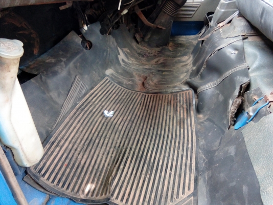 (ร้านรุ่งโรจน์ 082-1057078)ขาย 6 ล้อ Mitsubishi canter 110 แรง รถห้างแท้ สวยมากๆ(ลูกค้าสุโขทัยทีมงานกู๋ซาวด์มารับรถกลับสุโขทัยเรียบร้อยแล้วคับ)เดินทางปลอดภัย เฮงๆรวยๆ(ดาวน์128000ออกรถได้เลย)ใช้แค่บัตร+ทะเบียนบ้าน อนุมัติเลย เร็ว2ช.ม) เครื่องแน่นปึ๊กๆ แห้ง