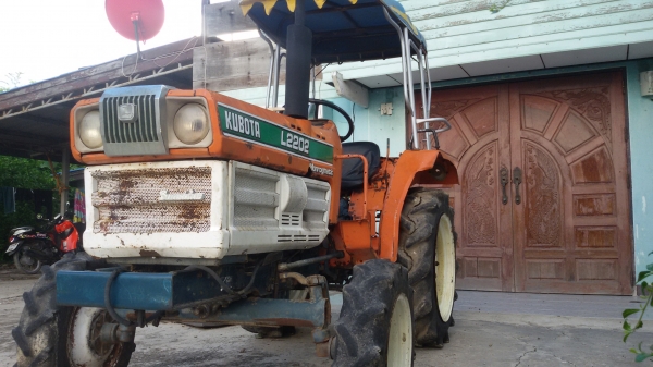 ขายให่มครับนัดแล้วไม่มา  ขายl2202  เพลาเดียวครับ