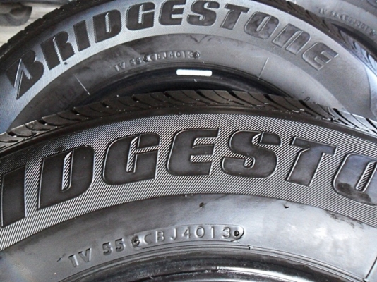 ยางรถกระบะป้ายแดงขอบ15 บริดสโตน195-R15ลงพื้นปี14 (4เส้น 4,600บ) ยางรถกระบะป้ายแดงขอบ15 บริดสโตน195-R15ลงพื้นปี14 (4เส้น 4,600บ)