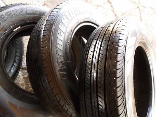 ยางรถกระบะป้ายแดงขอบ15 บริดสโตน195-R15ลงพื้นปี14 (4เส้น 4,600บ) ยางรถกระบะป้ายแดงขอบ15 บริดสโตน195-R15ลงพื้นปี14 (4เส้น 4,600บ)