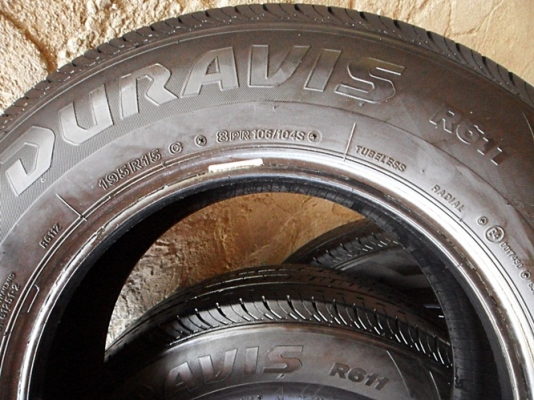 ยางรถกระบะป้ายแดงขอบ15 บริดสโตน195-R15ลงพื้นปี14 (4เส้น 4,600บ) ยางรถกระบะป้ายแดงขอบ15 บริดสโตน195-R15ลงพื้นปี14 (4เส้น 4,600บ)