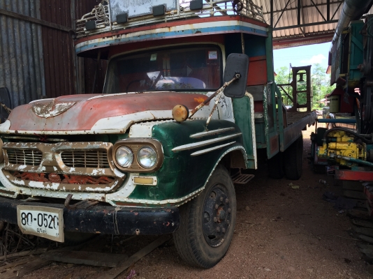 10ล้อลาก. เครื่องEH500ทะเบียนขาด2ปี