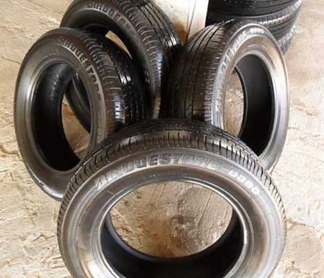 ยางขอบ15 บริดสโตน195-65-R15ลงพื้นปลายปี13(4เส้น 3,200บ) ยางขอบ15 บริดสโตน195-65-R15ลงพื้นปลายปี13(4เส้น 3,200บ)