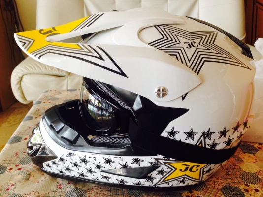 หมวกกันน็อค จัดโปรโมชั่นต้อนรับหน้าฝน ลดราคาพิเศษ1800 ลดเหลือ 1150 บาท 5 ใบเท่านั้น ชุดเกราะ  มีกระดองเต่า M L XL XXL ราคา เพียง 800 เสื้อวิบาก อีกมากมาย 600 รับ เสื้อวิบาก อีกมากมาย 600 รับ บัตร เครดิต บัตร เครดิตเสื้อวิบาก ชุดเกราะ มีกระดองเต่า ราคา เพี