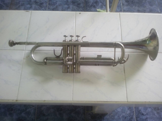 ขายทรัมเป็ต Emperor 2700 บาท