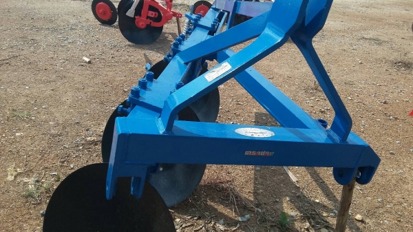 ขายผานบุกเบิกตราช้างรุ้นใหม่