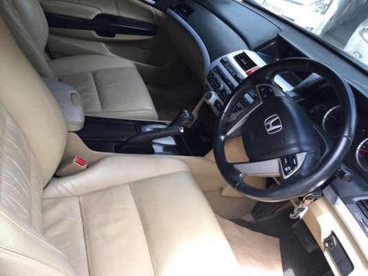 HONDA ACCORD ปี08 สีดำเกียAT HONDA ACCORD ปี08 สีดำเกียAT