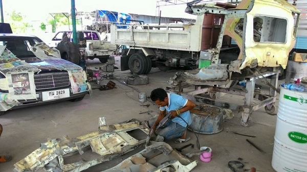 ซ่อมหัวรถ ตัวถังรถ ซ่อมสี อาบน้ำ เร็วทันใจ ซ่อมหัวรถ ตัวถังรถ ซ่อมสี อาบน้ำ เร็วทันใจ