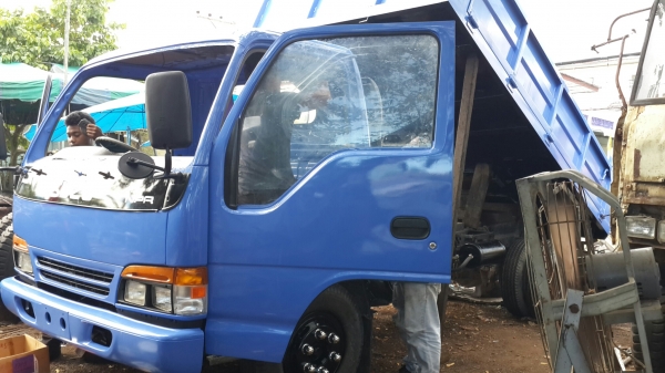 ขาย6ล้ออีซูซุ NPR 120 แรง ดั๊ม ยาว3.80เมตร พวงมาลัยพาวเวอร์ แอร์เย็นฉ่ำ เครื่องดีชัสซีสวย ยางเต็ม รถออกห้างแท้ๆ สภาพเดิมทั้งคัน สภาพพร้อมใช้สุดๆ ขาย6ล้ออีซูซุ NPR 120 แรง ดั๊ม ยาว3.80เมตร พวงมาลัยพาวเวอร์ แอร์เย็นฉ่ำ เครื่องดีชัสซีสวย ยางเต็ม รถออกห้างแท้ๆ สภาพเดิมทั้งคัน สภาพพร้อมใช้สุดๆ