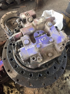 ตัวเดินพร้อมมอเตอร์ cat 330 เก่านอก ตัวเดินพร้อมมอเตอร์ cat 330 เก่านอก