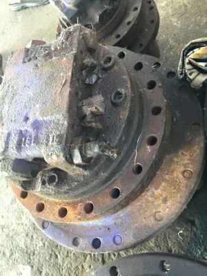 PC120-3 ตัวเดินพร้อมมอเตอร์ เก่านอกญี่ปุ่นไม่เคยใช้งานในไทย PC120-3 ตัวเดินพร้อมมอเตอร์ เก่านอกญี่ปุ่นไม่เคยใช้งานในไทย