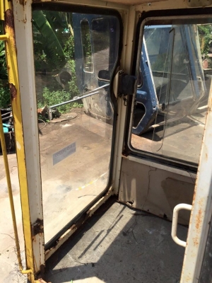 หัวเก๋งเก่านอก KOMATSU PC 30-6