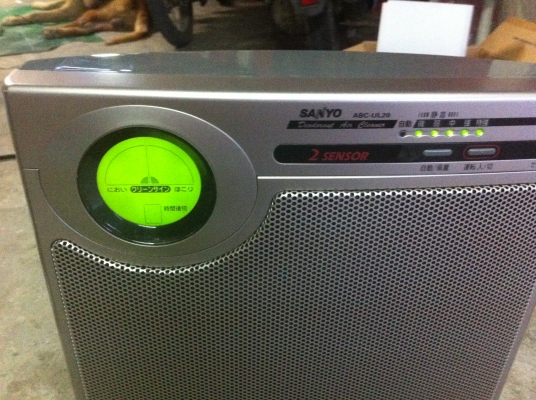 เครื่องฟอกและปรับปรุงคุณภาพอากาศ SANYO  รุ่น 2 เซนเซอร์ ปรับความแรงของพัดลมได้สามระดับ