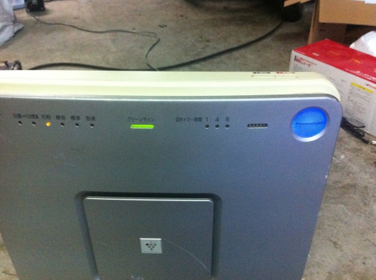 เครื่องฟอกอากาศ SHARP มีระบบ พลาสม่าคลัสเตอร์ อนุภาคไฟฟ้าทั้งบวกและลบที่มีประสิทธิภาพในการฆ่าเชื้อโรค เชื้อไวรัส สลายสารพิษ