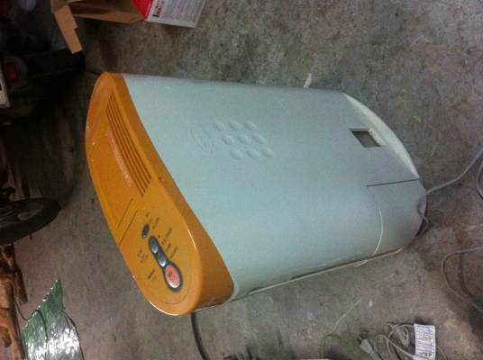 เครื่องฟอกและปรับปรุงคุณภาพอากาศ National  มีระบบใช้การแตกตัวของน้ำโดยไม่ผ่านความร้อนช่วยฟอกอากาศและเพิ่มความชุ่มชื่นในอากาศ