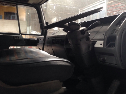 ขายรถ 6 ล้อ ฮีโน่ รุ่น FF 3 H เครื่อง 195 แรง กระบะไม้ ยาว 7 เมตร