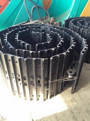โซ่เปล่า+ใบ ใหม่เกาหลี KOMATSU PC60-6 ,60-7 พร้อมส่ง โซ่เปล่า+ใบ ใหม่เกาหลี KOMATSU PC60-6 ,60-7 พร้อมส่ง