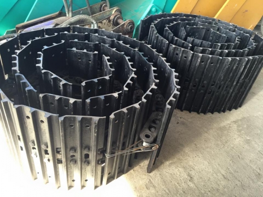 โซ่เปล่า+ใบ ใหม่เกาหลี KOMATSU PC60-6 ,60-7 พร้อมส่ง