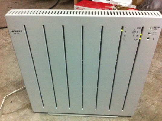 เครื่องฟอกอากาศ HITACHI พร้อมระบบ ion ปล่อยอนุภาคไฟฟ้าที่มีประสิทธิภาพในการฆ่าเชื้อโรค เชื้อไวรัส สลายสารพิษ