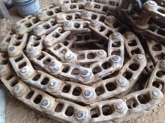 ขายโซ่ แบ็คโฮ Kobelco120 รุ่น 2,3 ใส่ได้ มี 43 ข้อ บูชแน่นทุกข้อรับประกัน ขายโซ่ แบ็คโฮ Kobelco120 รุ่น 2,3 ใส่ได้ มี 43 ข้อ บูชแน่นทุกข้อรับประกัน