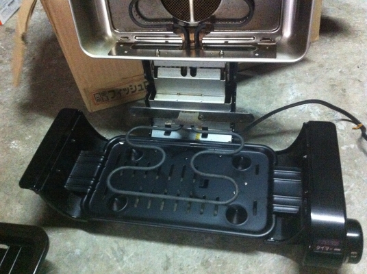 เครื่องปิ้ง ย่าง ฮีตเตอร์สองด้าน ยี่ห้อ TWINBIRD ของใหม่ยังไม่ได้ใช้