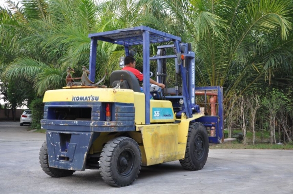 ลดกระหน่ำ!!ขาย KOMATSU FG35C งาสไลด์หนีบ 3.5ตันครึ่ง สวยเดิมจากญี่ปุ่น ยังไม่เคยใช้ในไทย 280,000เท่านั้น!!