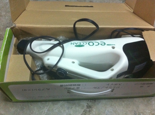 เครื่องฉีดพุ่นไอน้ำฆ่าเชื้อโรค Bearmax รุ่น Hand eco clean มีไอน้ำออกมาพุ่นสิ่งต่างได้ตามต้องการ