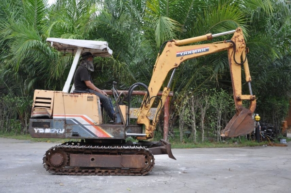 ลดกระหน่ำ!!ขายแบคโฮ YANMAR YB201UZ สวยเดิมจากญี่ปุ่น ทำงานสมบูรณ์ทุกระบบ รับรองไม่ผิดหวัง 179,000 เท่านั้น!!