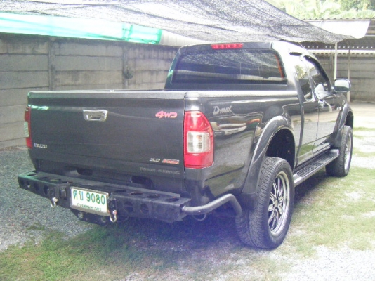dmax แค็ป 3.0 4wd ปี2005 สีดำ รถมือแรกไม่เคยชน