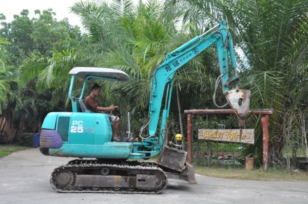 ลดกระหน่ำ!!ขายแบคโฮ KOMATSU PC25หัวแย๊กพร้อม(เท่าpc30) สวยเดิมจากญี่ปุ่น ทำงานสมบูรณ์ทุกระบบ รับรองไม่ผิดหวัง 460,000 เท่านั้น!!