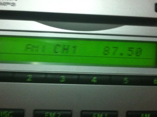 เครื่องเสียงติดมากับรถมากับรถ TOYOTA  VIOS แทบจะใหม่เพราะถอดจากรถ