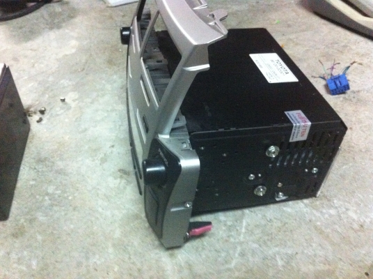 เครื่องเสียงติดมากับรถมากับรถ TOYOTA  VIOS แทบจะใหม่เพราะถอดจากรถ