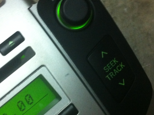 เครื่องเสียงติดมากับรถมากับรถ TOYOTA  VIOS แทบจะใหม่เพราะถอดจากรถ