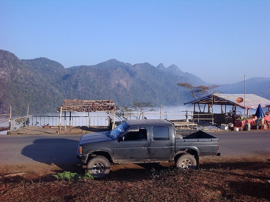 ขายโฟร์วิล นิสสันสี่ประตู ขายโฟร์วิล นิสสันสี่ประตู