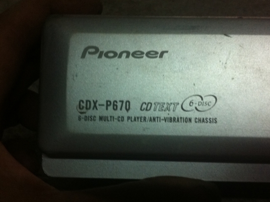 เครื่องเสียงติดรถยนต์ Pioneer เครื่องเล่น CD แบบถาดเปลี่ยน 6 แผ่น