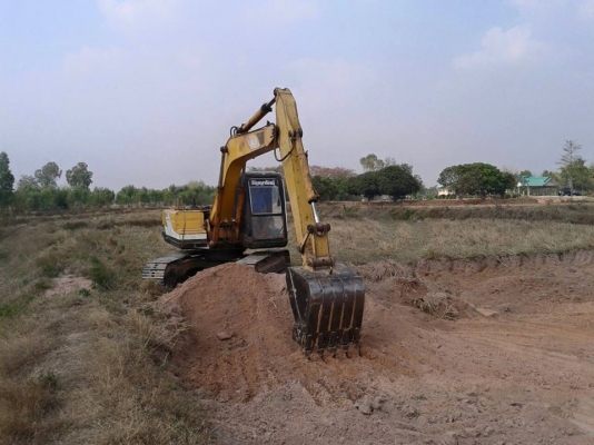 ขายรถแม็คโค โกเบลโก้ มาร์คทรี บูมสวย เครื่องดี ปั๊มดี เอวแน่น ช่วงล่างดี  สภาพพร้อมใช้งาน แอร์เย็น