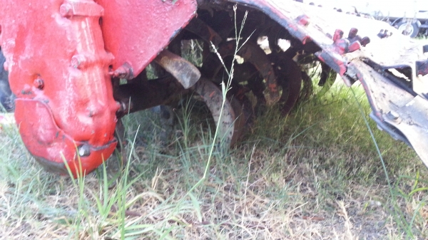 ขาย แทร็คเตอร์ YANMAR YMG 2000 D 4WD 20HP จากประเทศญี่ปุ่น ดังรูป 85,000 บ. ขาย แทร็คเตอร์ YANMAR YMG 2000 D 4WD 20HP จากประเทศญี่ปุ่น ดังรูป 85,000 บ.