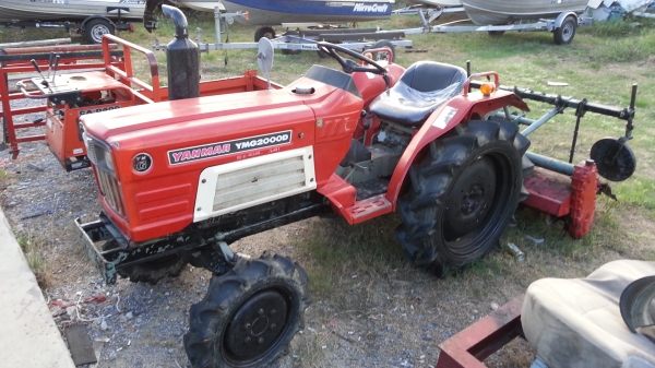 ขาย แทร็คเตอร์ YANMAR YMG 2000 D 4WD 20HP จากประเทศญี่ปุ่น ดังรูป 85,000 บ.