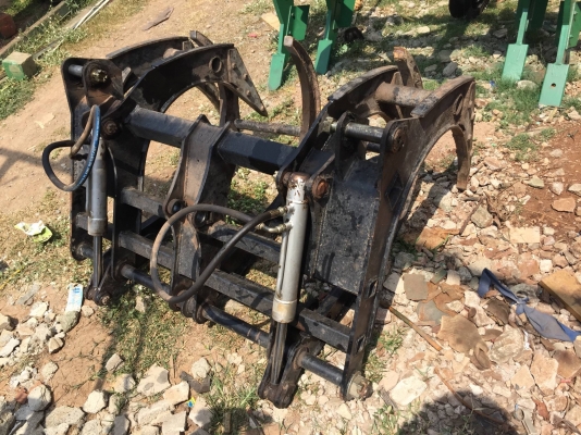 ขายมือคีบcx สวยๆพร้อมกระไฮดรอลิค พร้อมใช้งานไม่มีรอบดาม ขายมือคีบcx สวยๆพร้อมกระไฮดรอลิค พร้อมใช้งานไม่มีรอบดาม